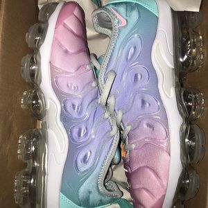 Nike Vapormax Plus 5.5